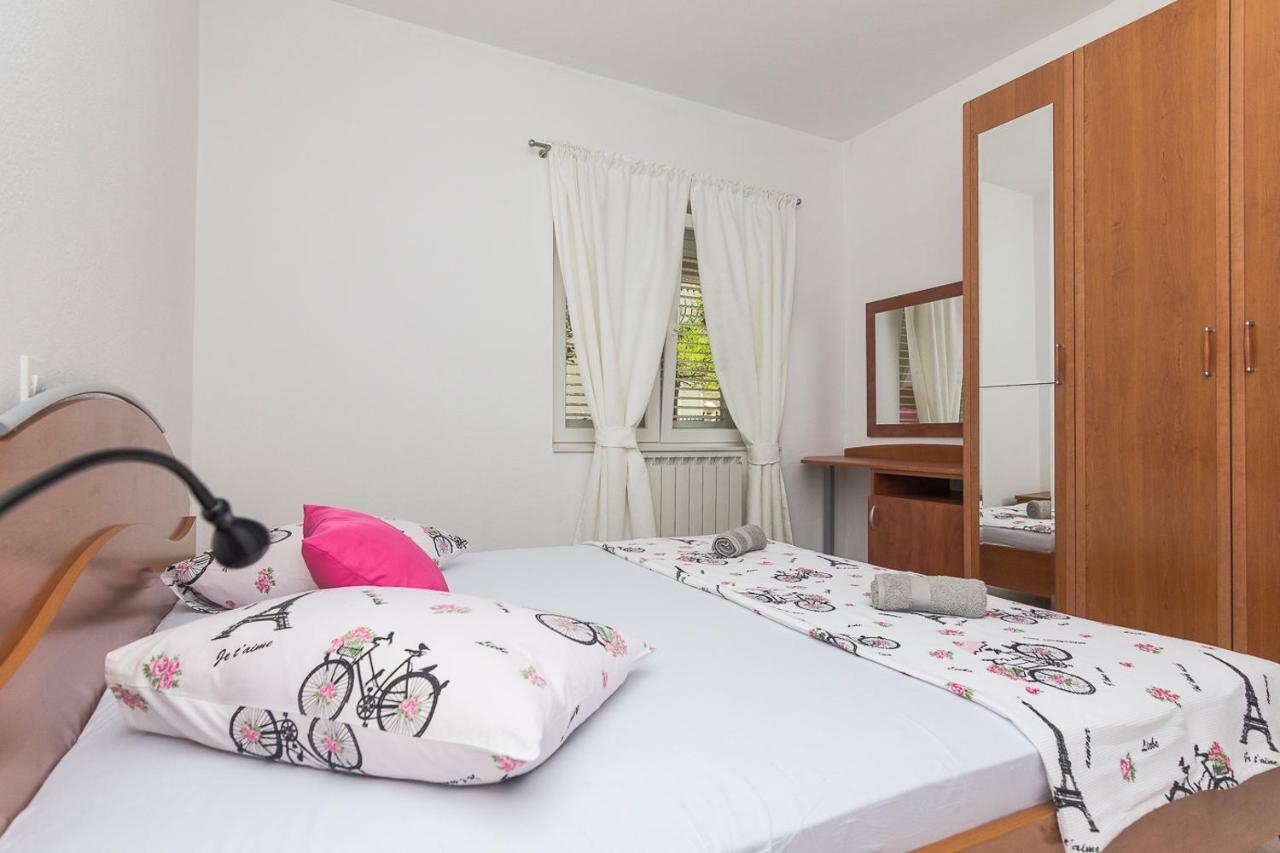 Apartments A&B Макарска Екстериор снимка