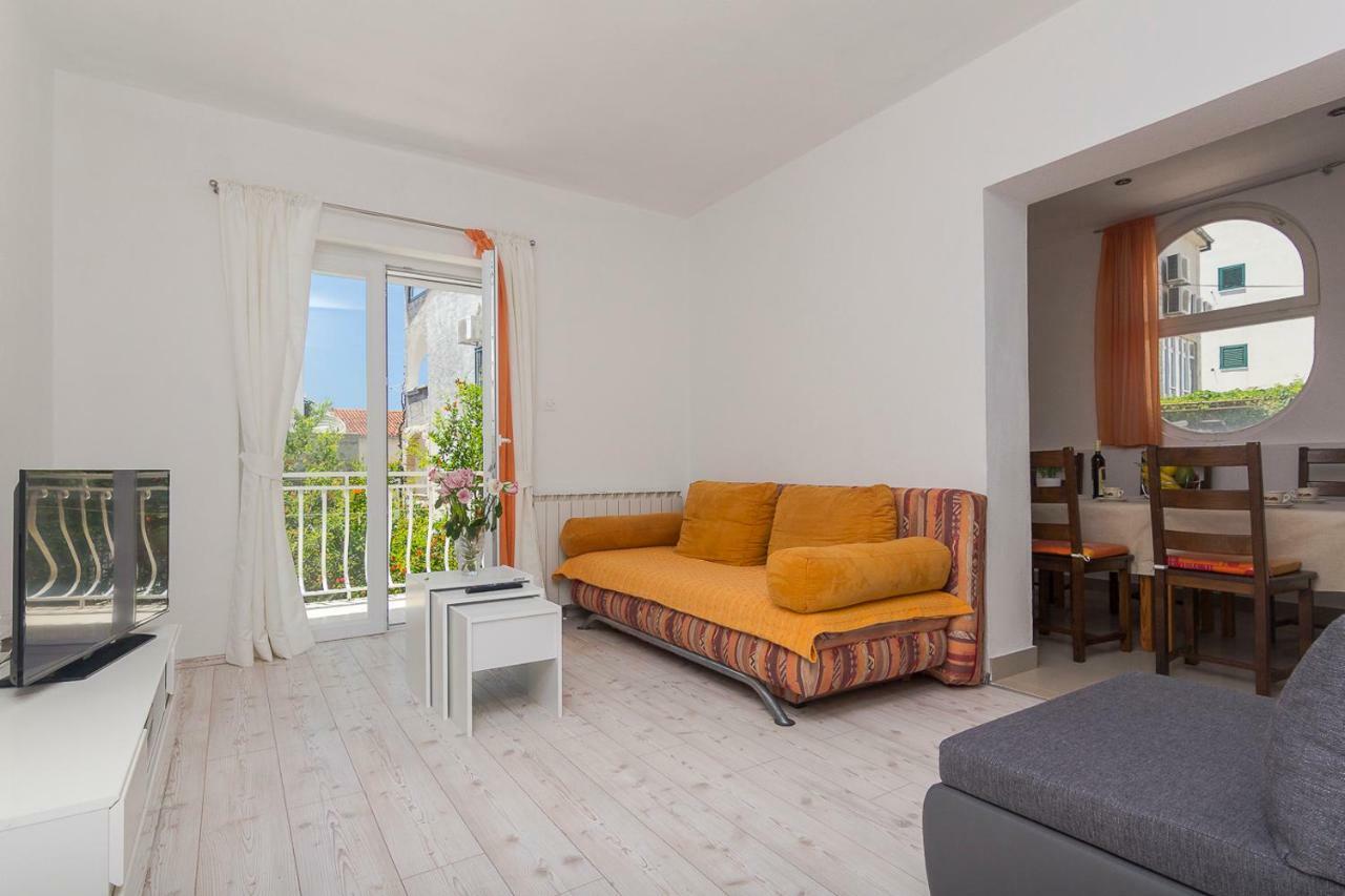 Apartments A&B Макарска Екстериор снимка