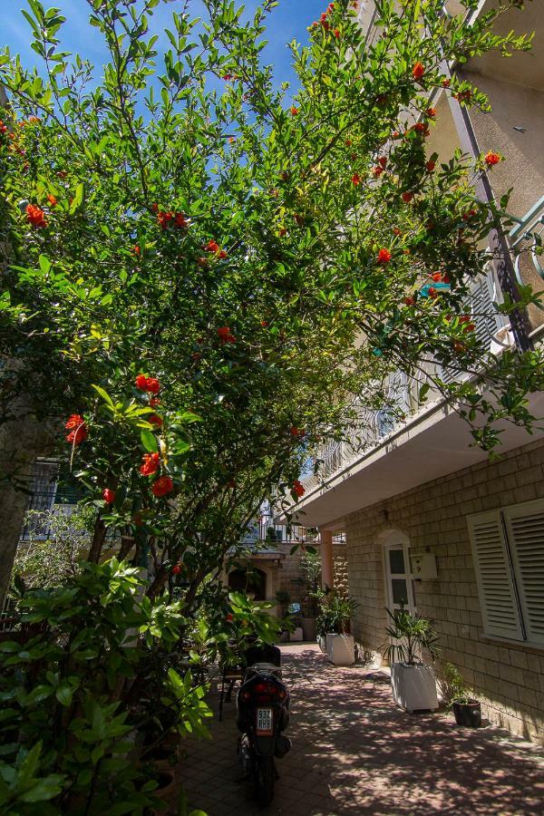 Apartments A&B Макарска Екстериор снимка