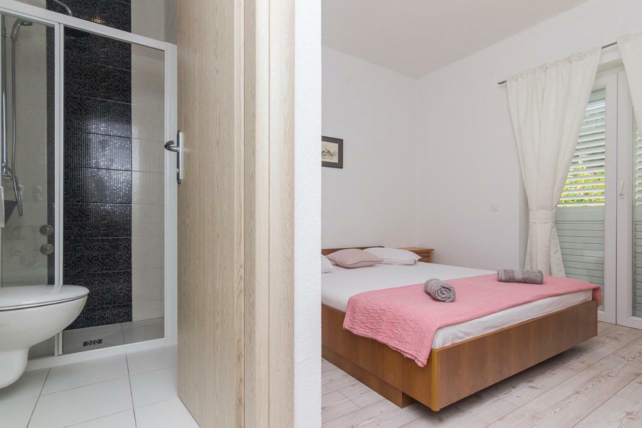 Apartments A&B Макарска Екстериор снимка