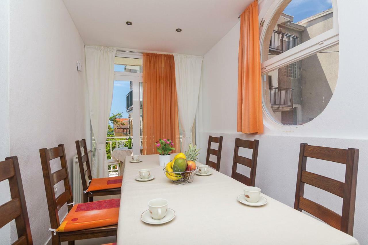 Apartments A&B Макарска Екстериор снимка